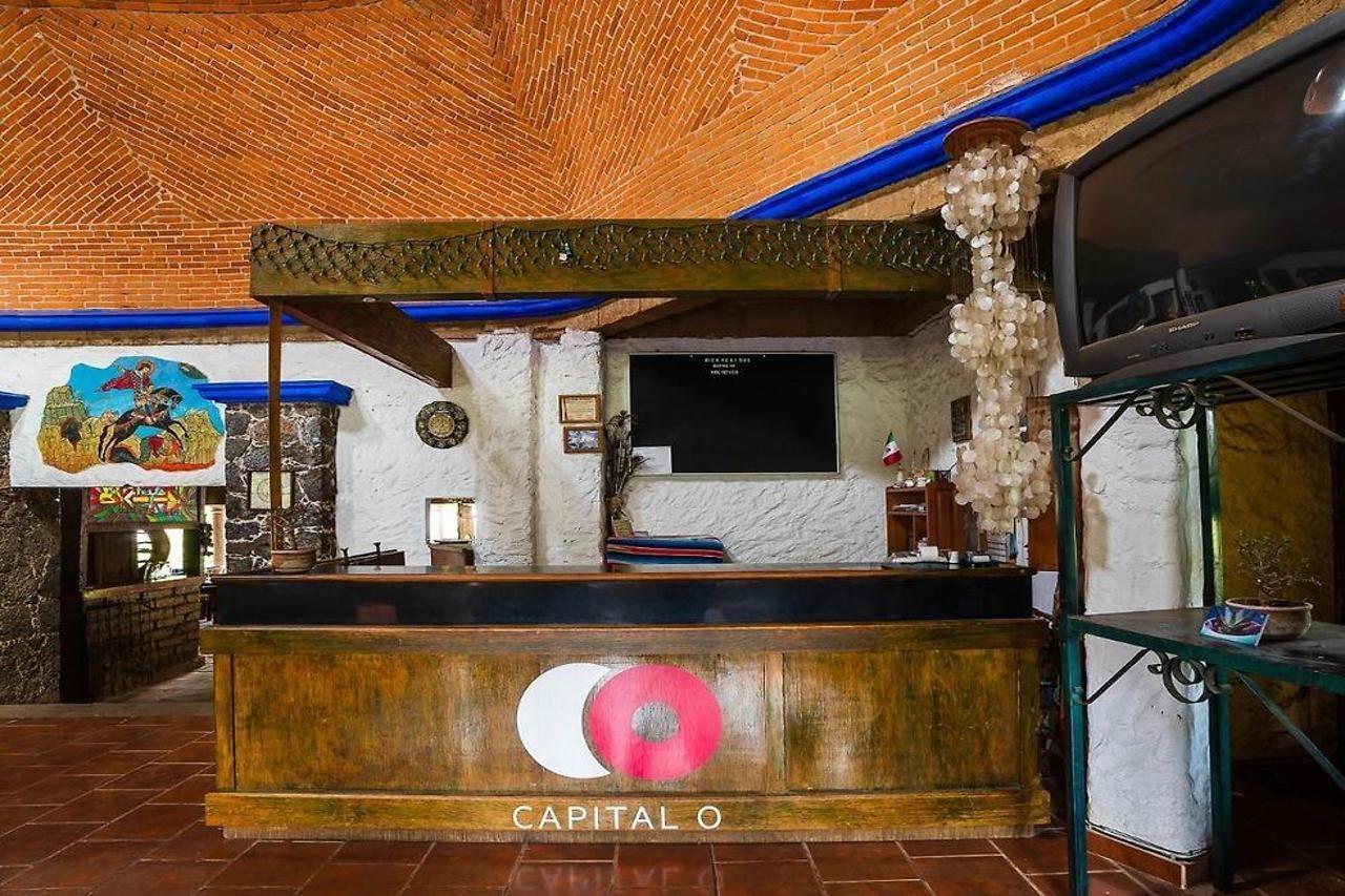 Capital O Amatlán Hotel Tepoztlán Exterior foto